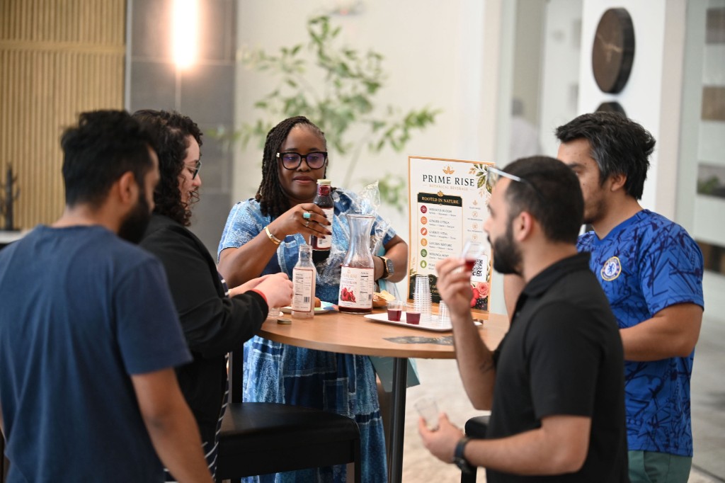 Prime Rise tasting event with founders and customers